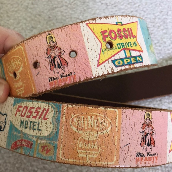 FOSSIL Collage Belt - Picture 2 of 8